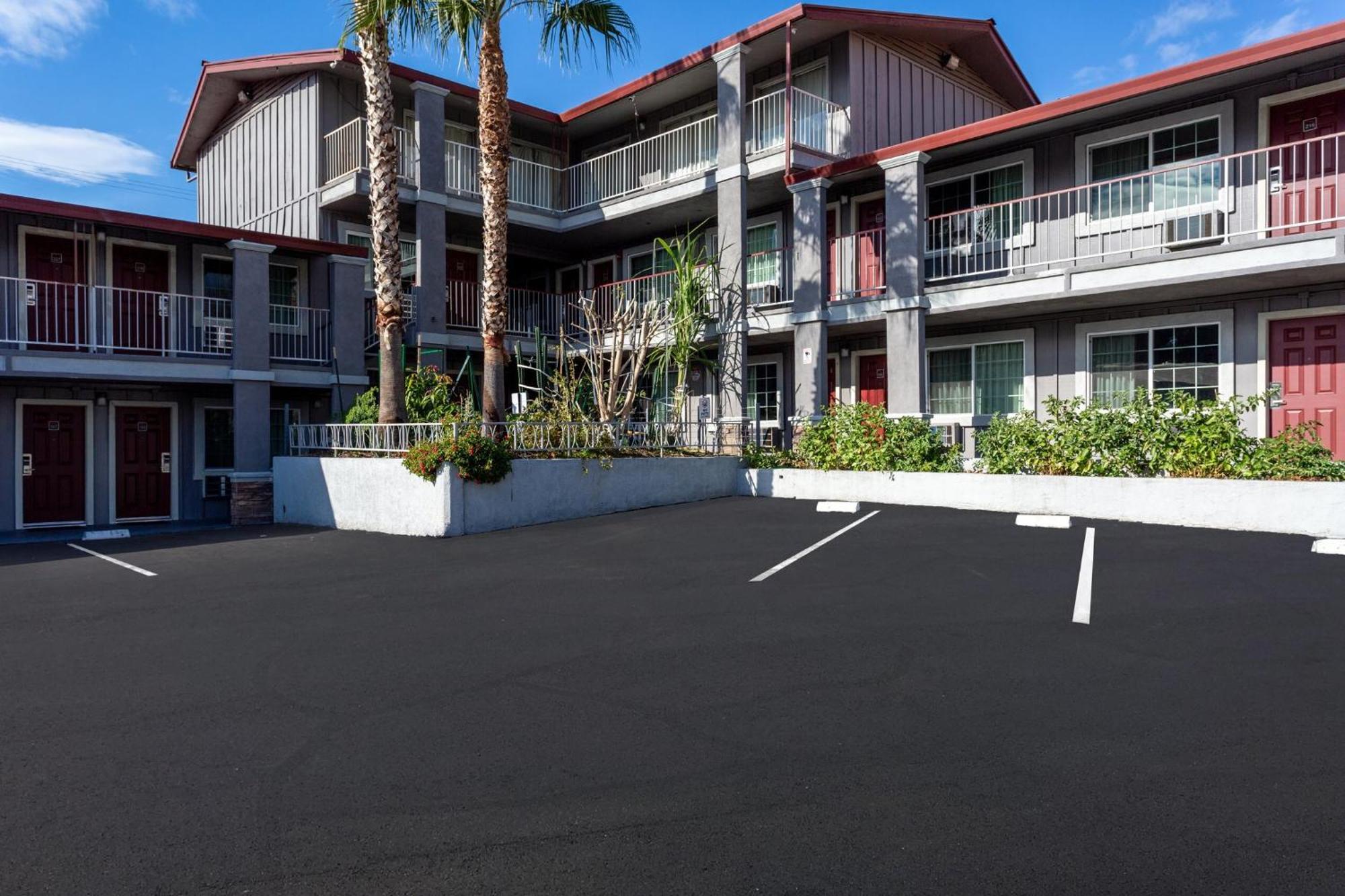 Red Roof Inn Redding Buitenkant foto